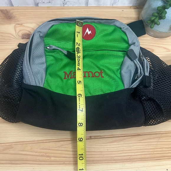 Marmot Biospan Walkabout Lumbar Pack Green Zippered Hiker Pack Shoulder Strap - Picture 9 of 12